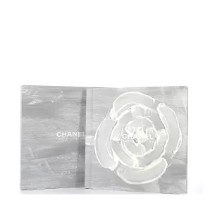 Livre Chanel Haute Couture Gris